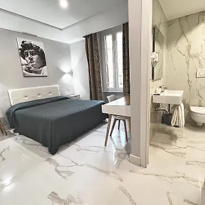 https://garda-rome.it-romehotels.com
